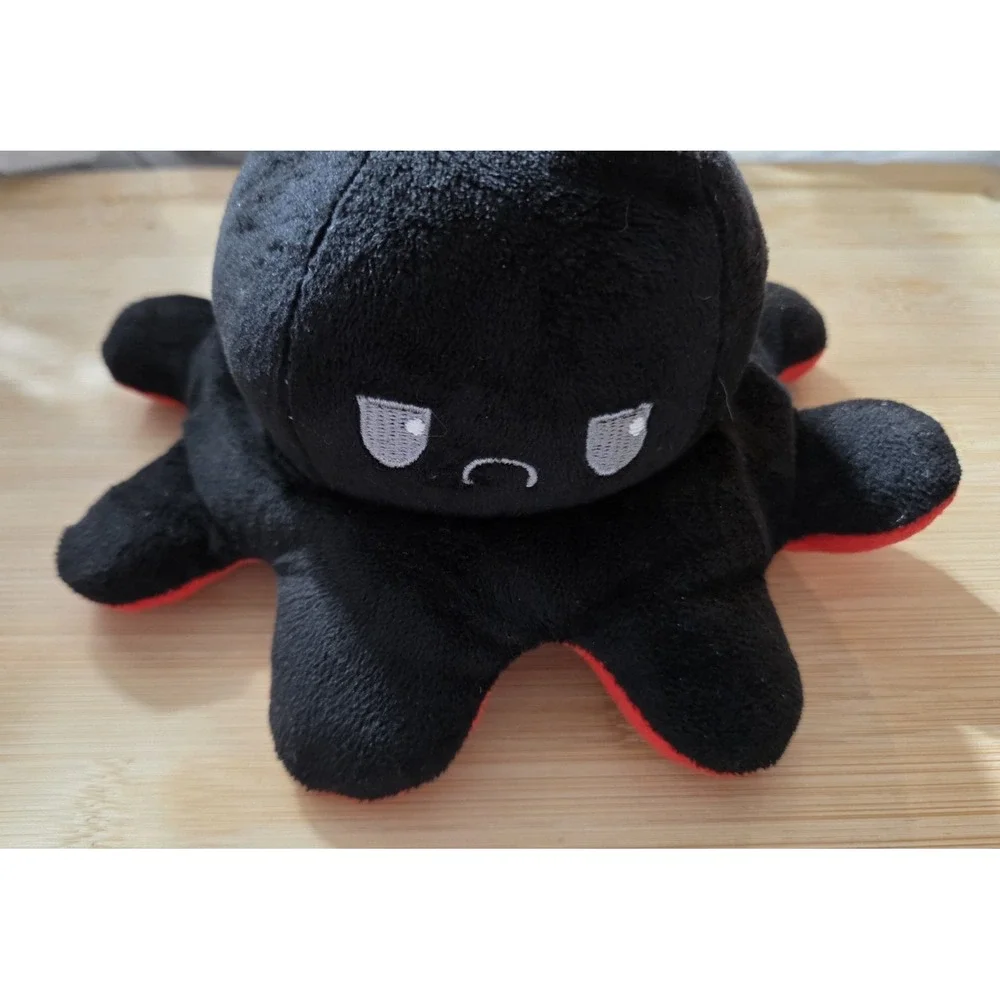 Reversible‎ Octopus Plushie Cute Flipping Octopus Changing Face Black/Red